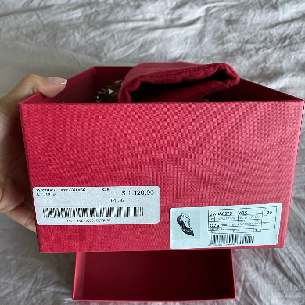 Valentino Garavani Black & Burgundy Rockstud Pointed Flats - Picture 4 of 8